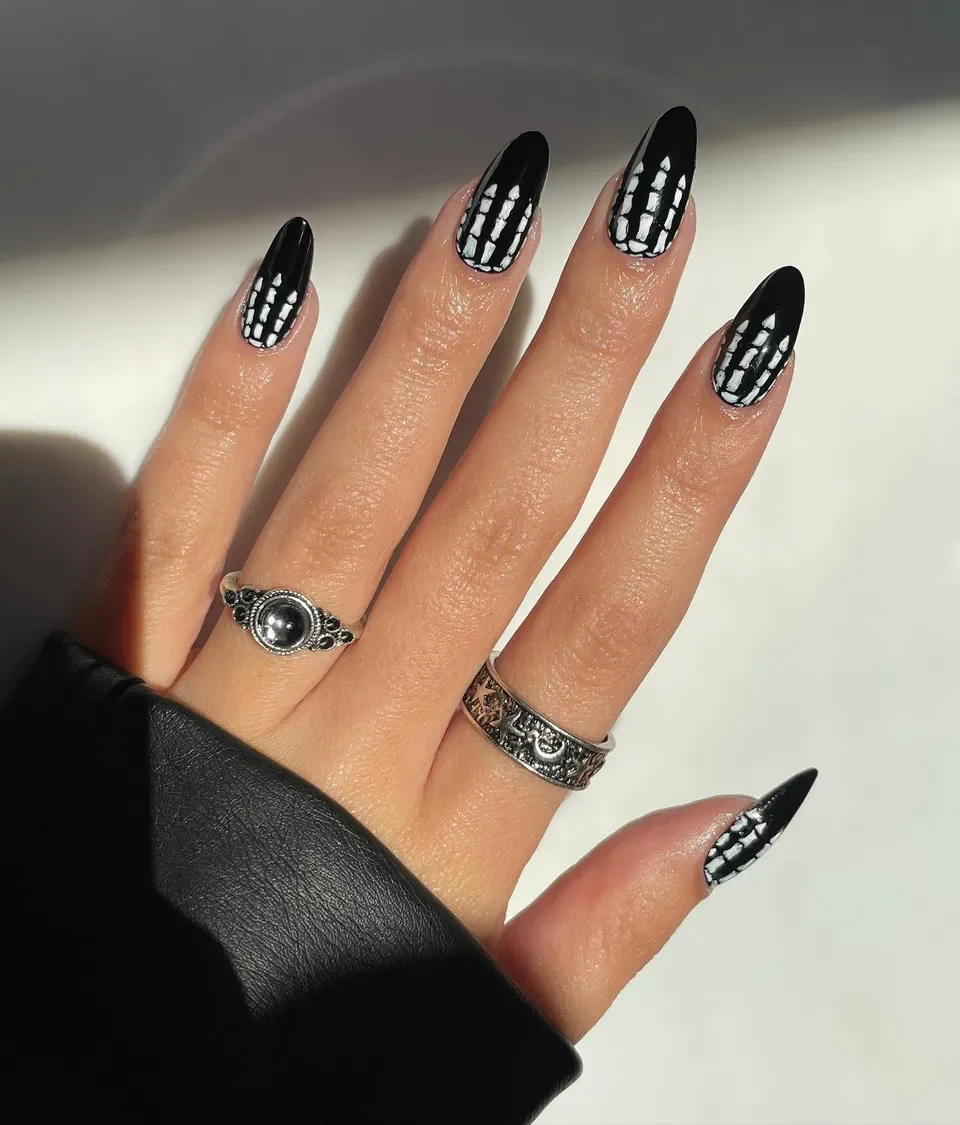 Skeleton Bone Nails