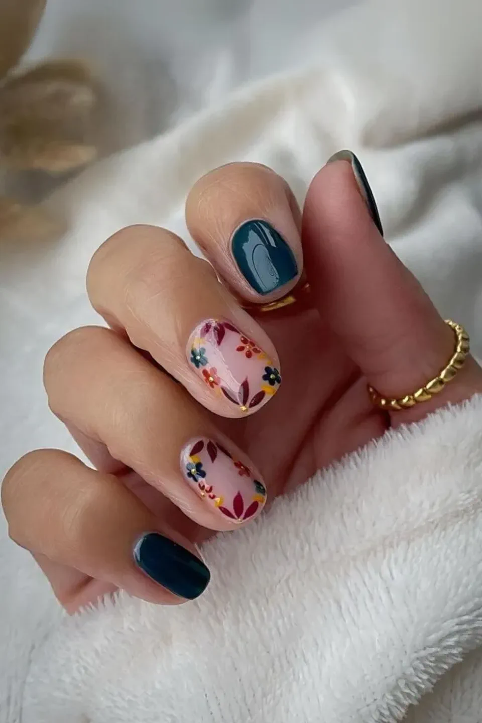 Short Fall Floral Nails