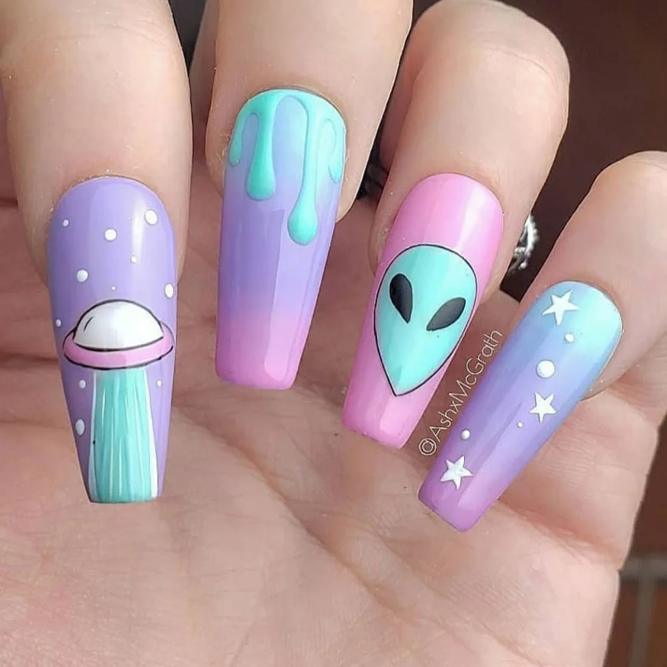 Alien Ombre Nails