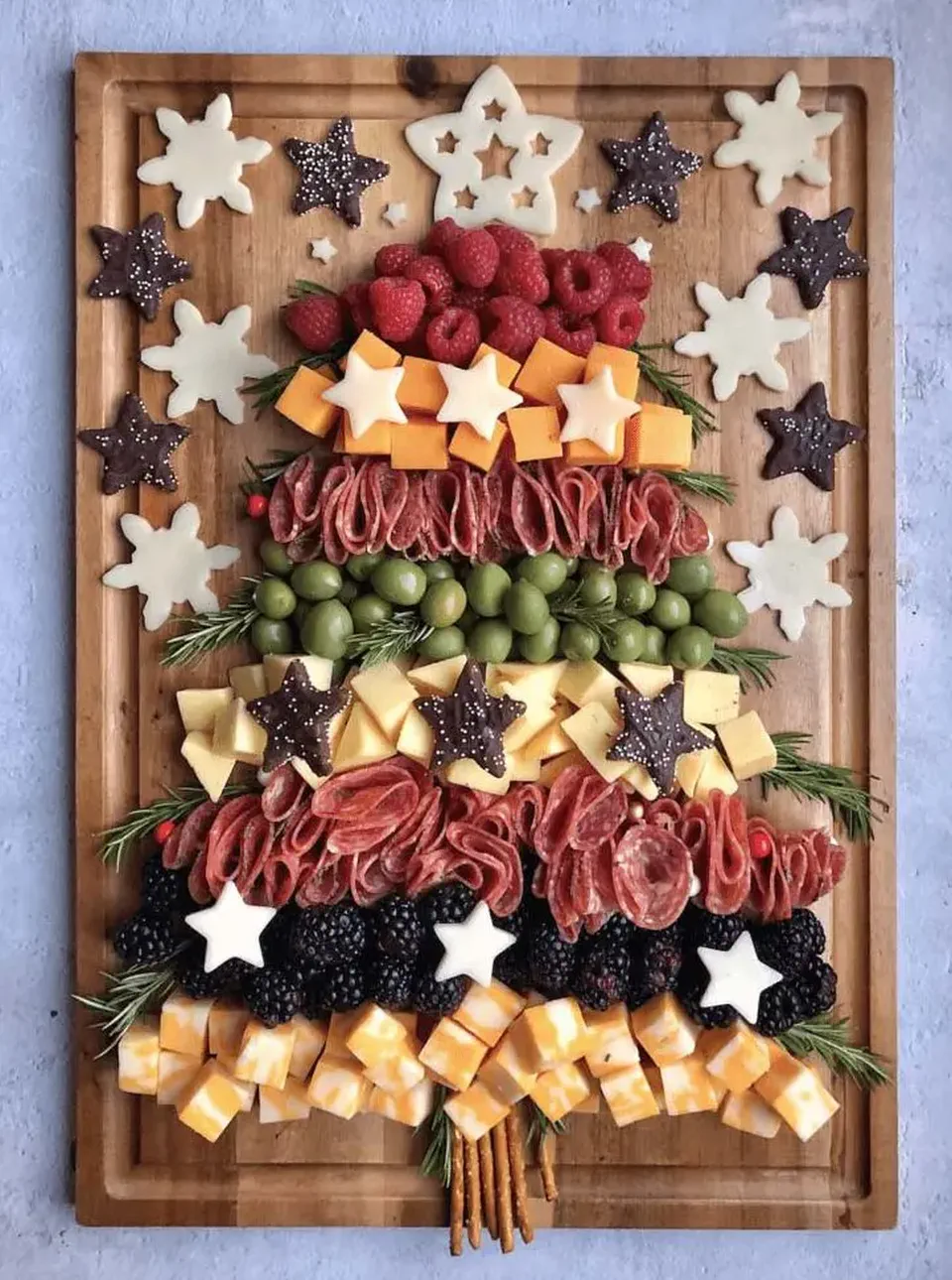 Christmas Charcuterie Board Ideas 1 - Food Tree