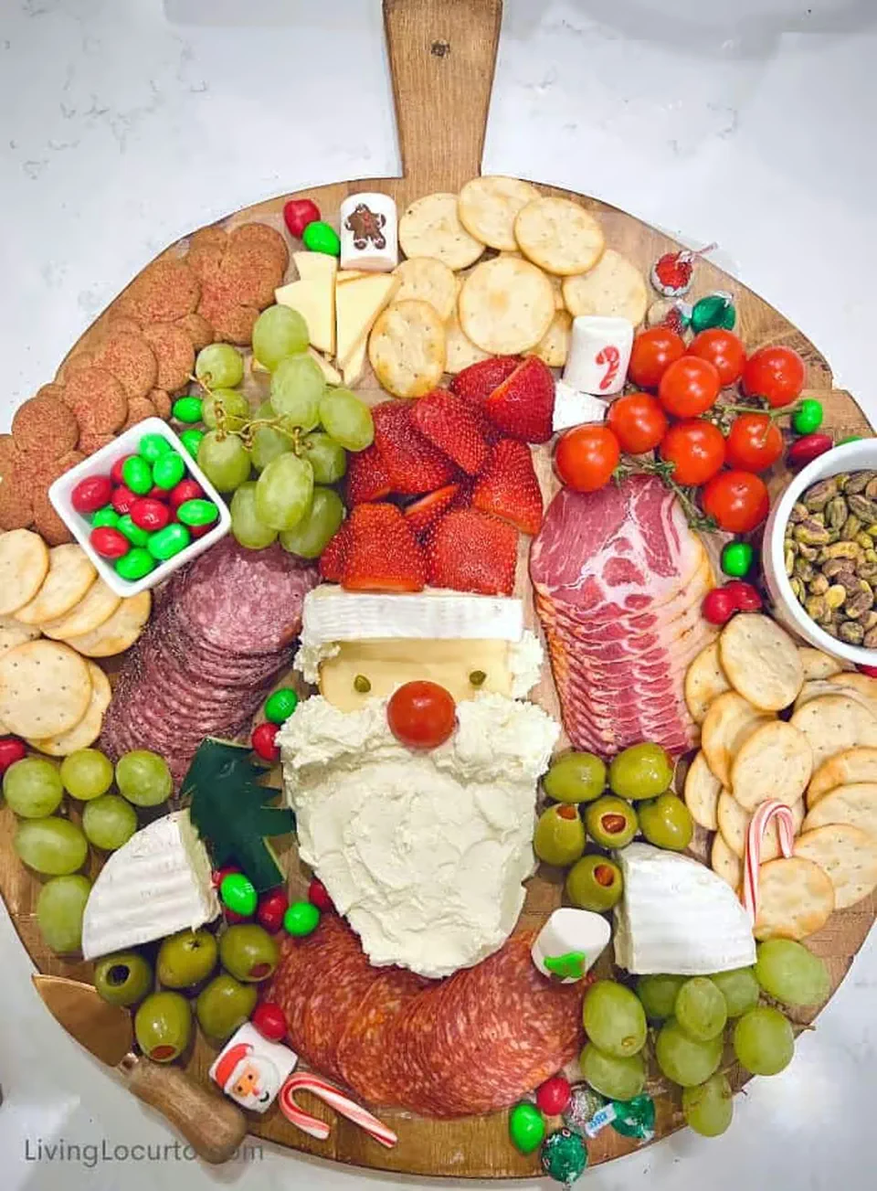 Christmas Charcuterie Board Ideas 14 - Santa Board