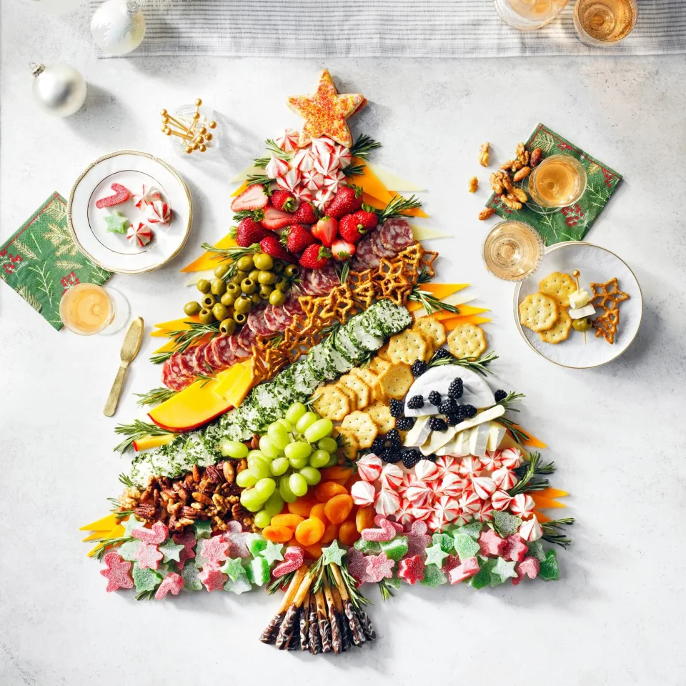 Christmas Charcuterie Board Ideas 21 - Light and Bright