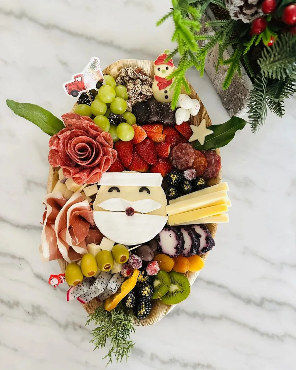 Christmas Charcuterie Board Ideas 24 - Santa's Smile