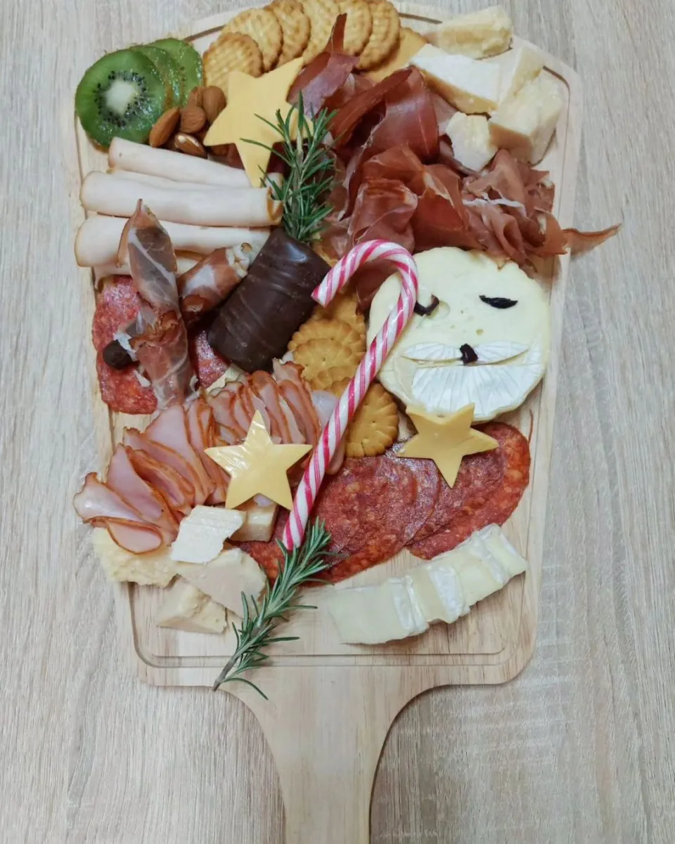 Christmas Charcuterie Board Ideas 27 - Mini Charcuterie