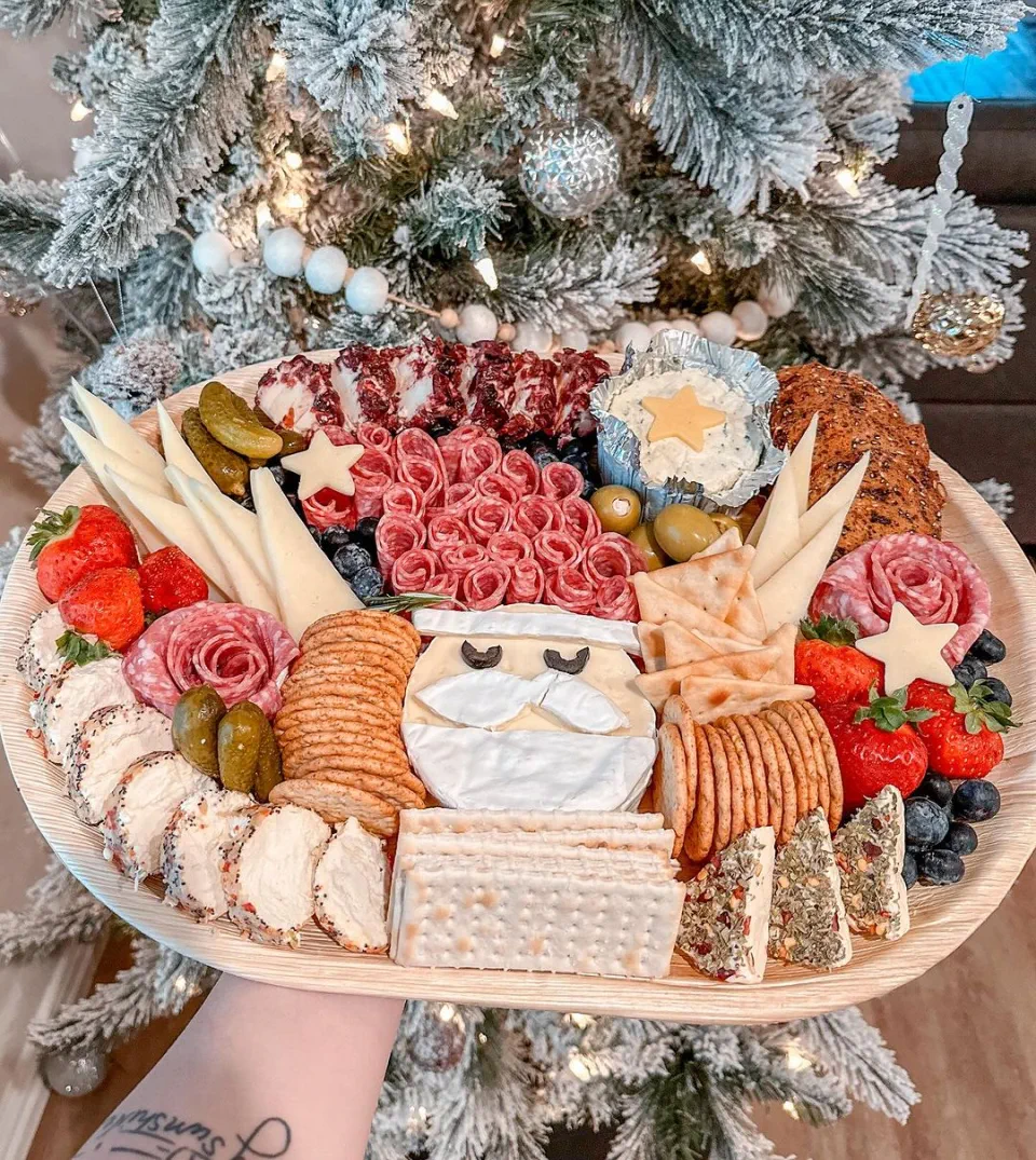 Christmas Charcuterie Board Ideas 29 - Sleepy Santa