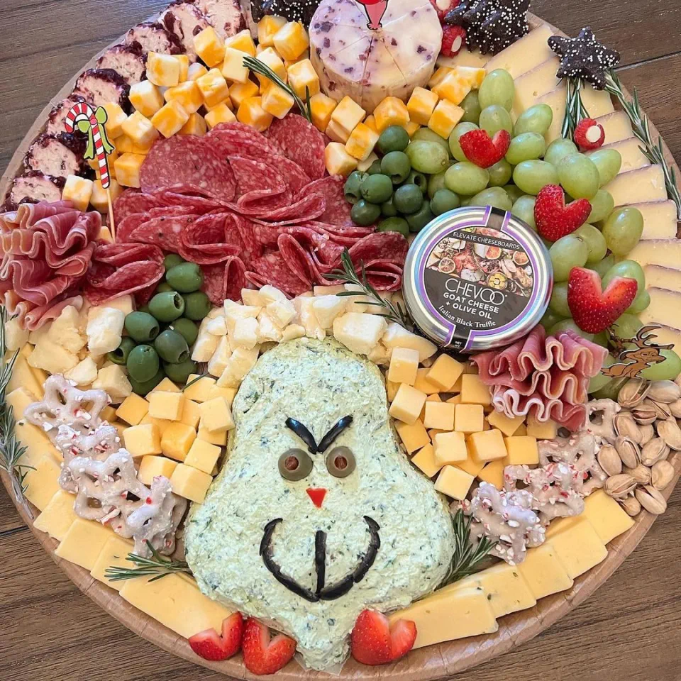 Christmas Charcuterie Board Ideas 31 - Mr. Grinch Is Back