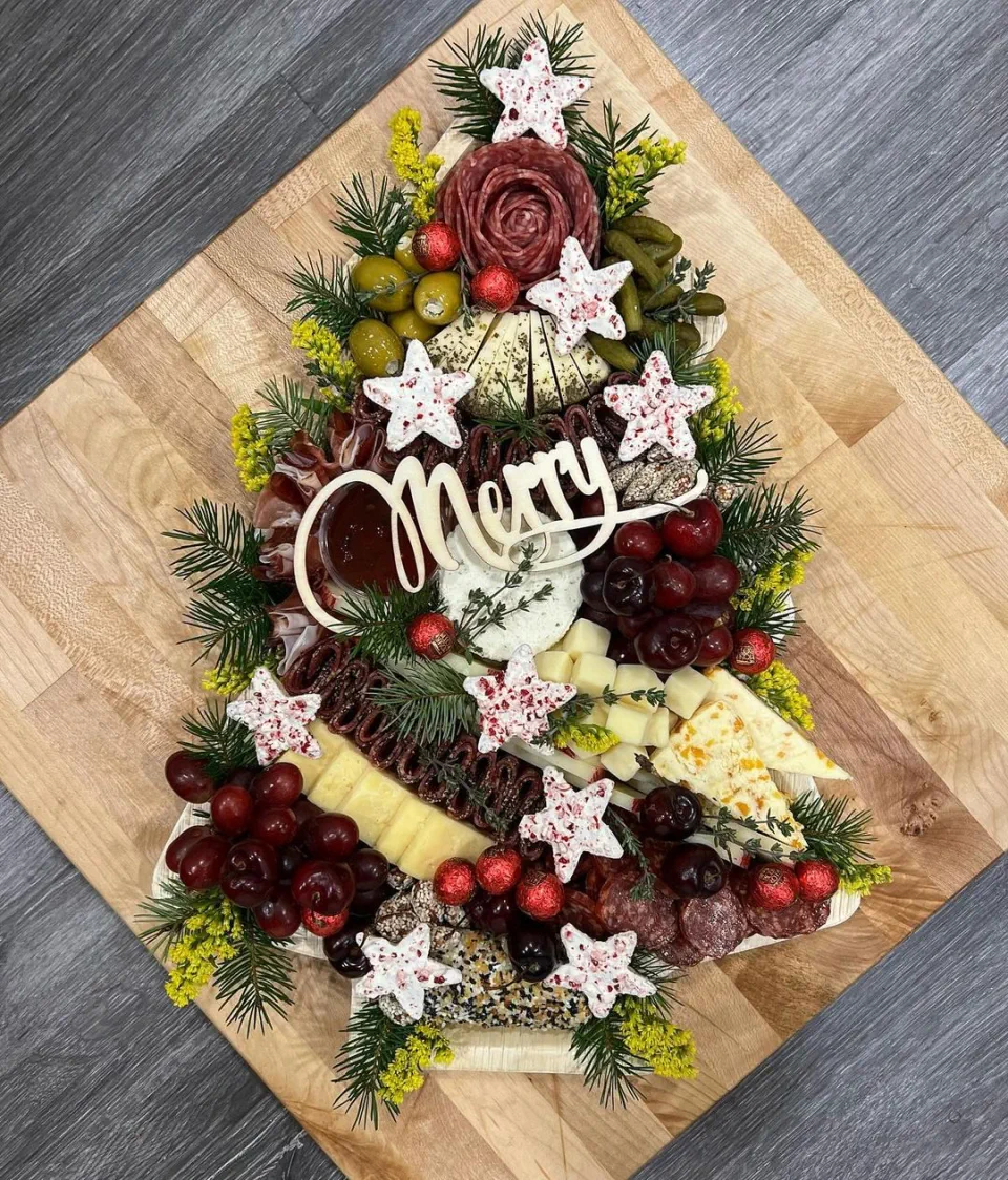 Christmas Charcuterie Board Ideas 33 - Have A Merry Christmas