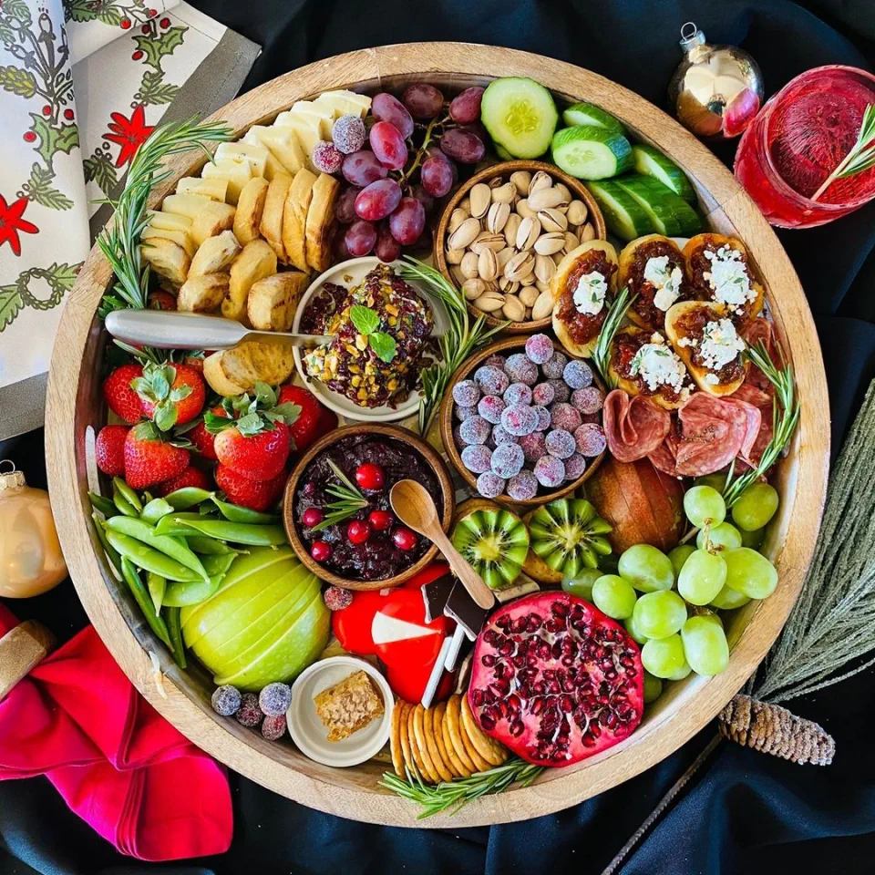 Christmas Charcuterie Board Ideas 38 - Green Is Love