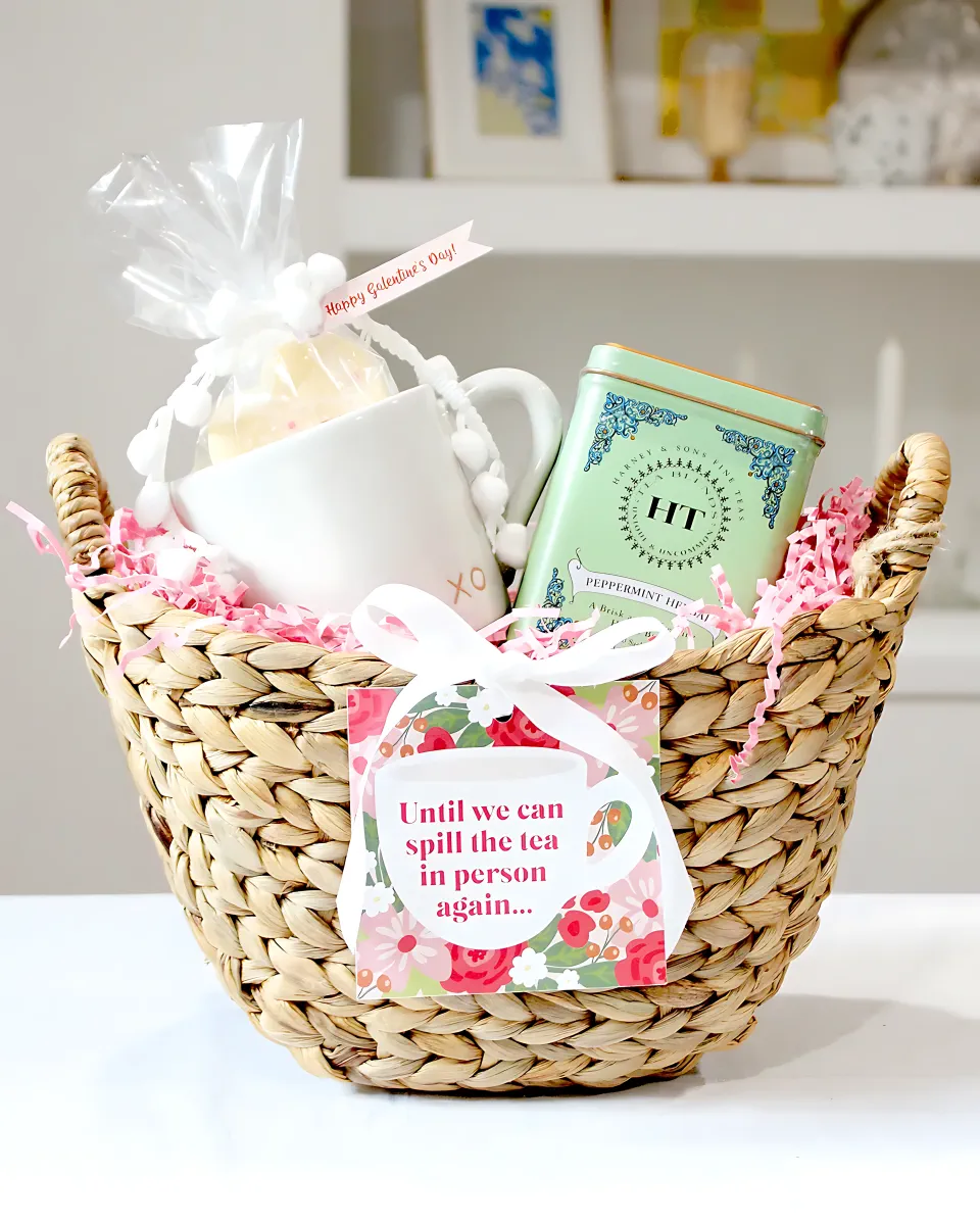 Christmas Gift Basket Ideas 9 - Tea Enthusiast Collection