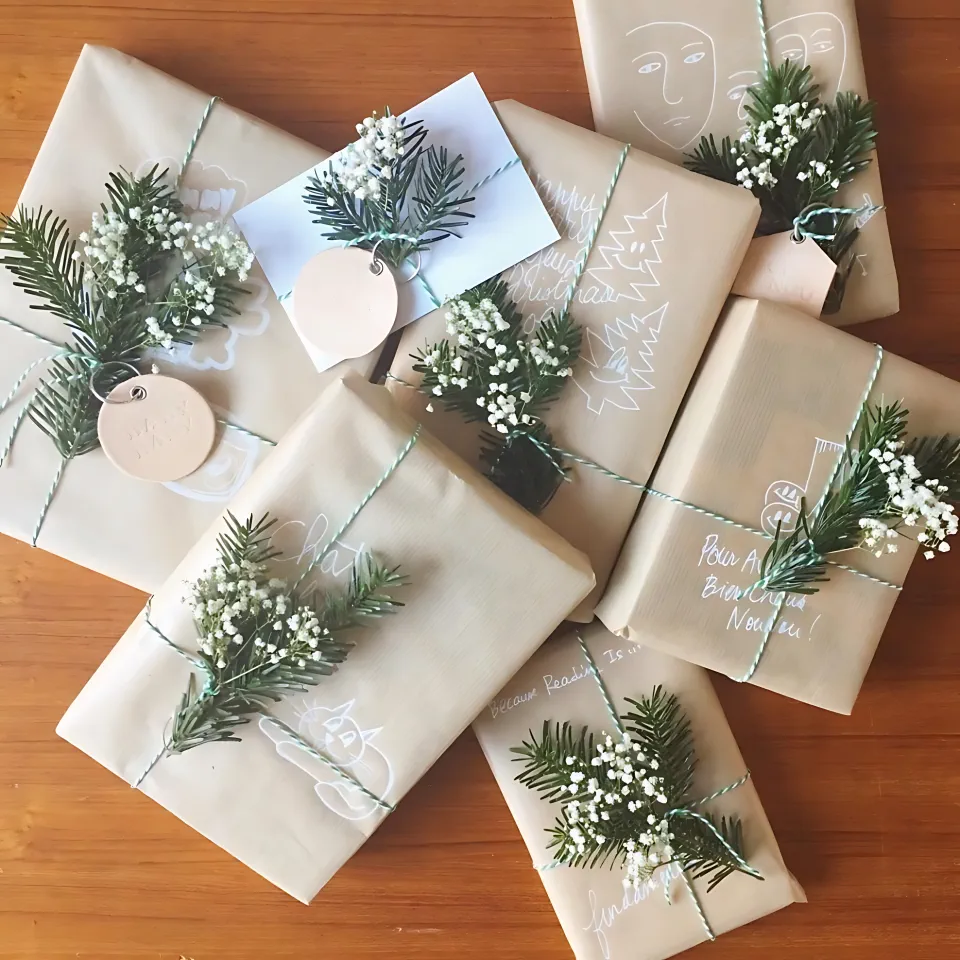 DIY Christmas Gift Wrapping Ideas 15 - Fresh Fragrance		