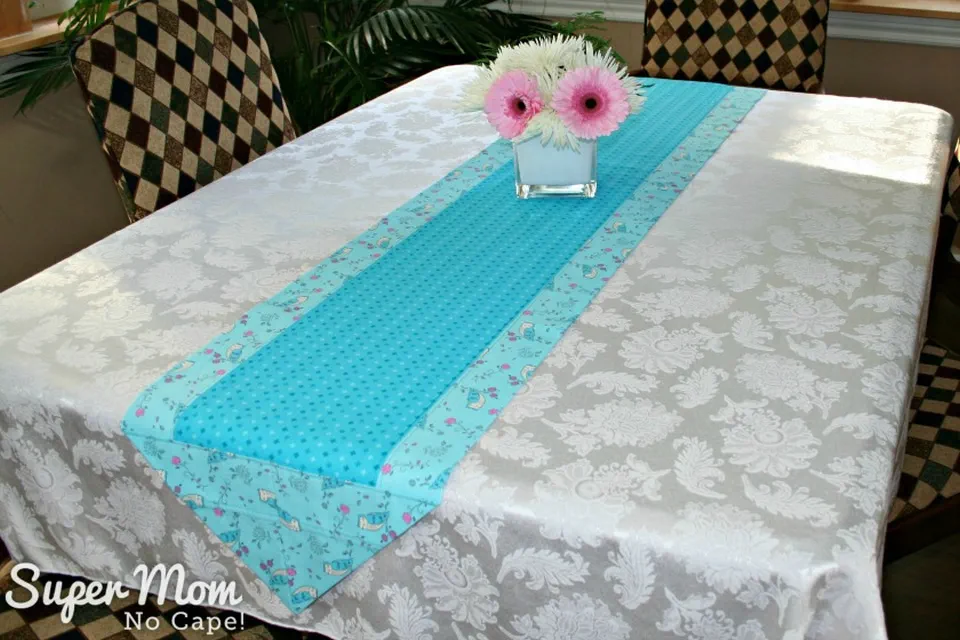 DIY Christmas Gifts 20 - One Hour Table Runner