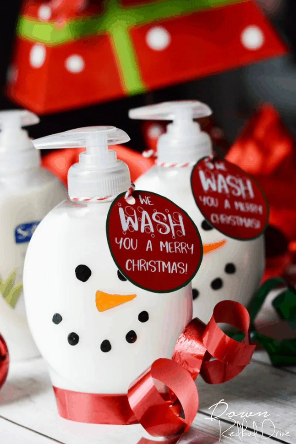 DIY Christmas Gifts 39 - DIY Snowman Soap