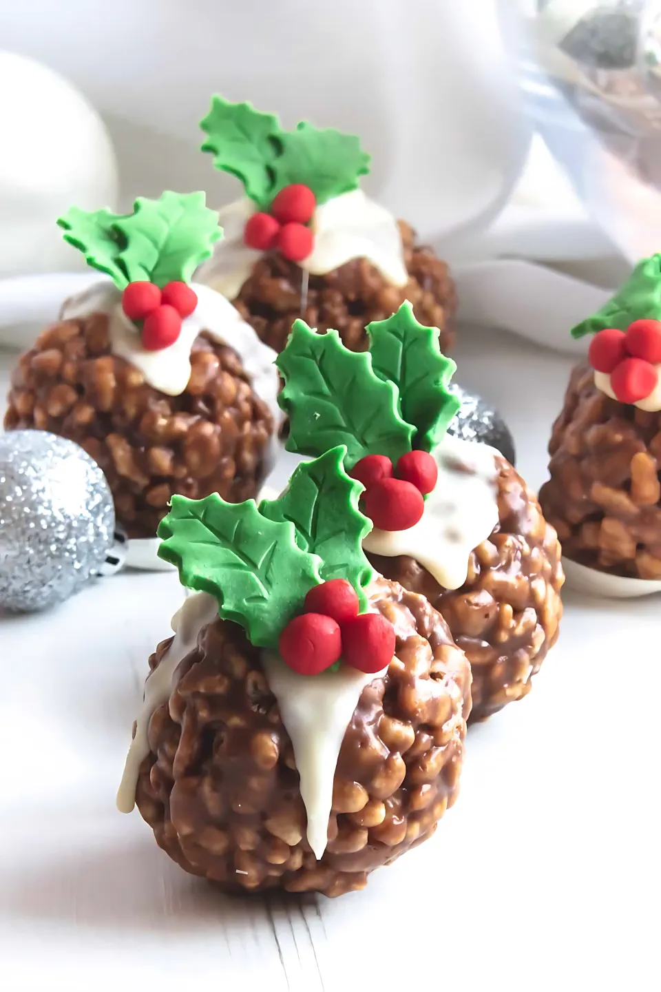 No Bake Christmas Treats 27 - Rice Krispie Christmas Puddings